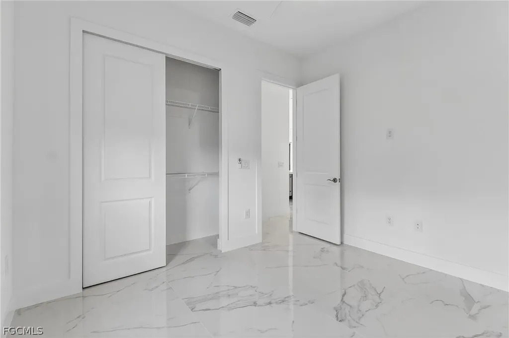 4107 16th Street SW Lehigh Acres FL 33976