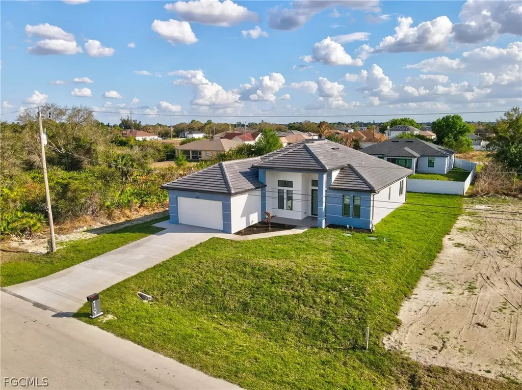 4107 16th Street SW Lehigh Acres FL 33976