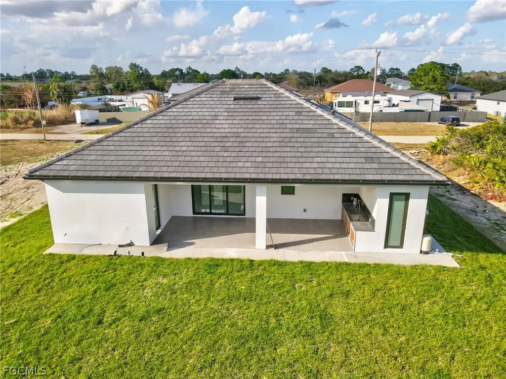 4107 16th Street SW Lehigh Acres FL 33976