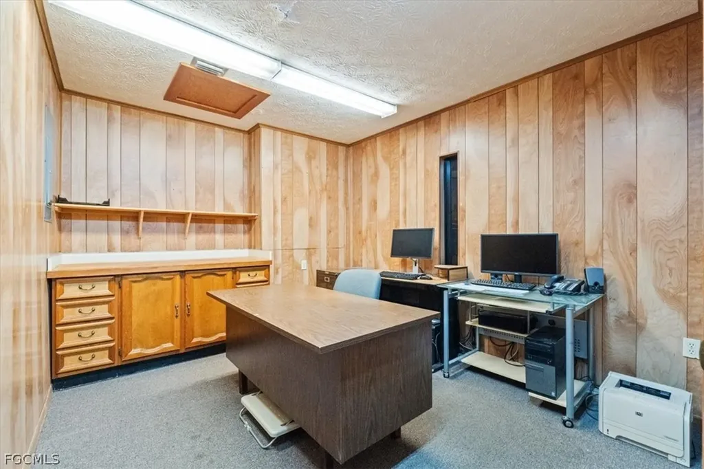 401 S W C Owen Avenue Clewiston FL 33440