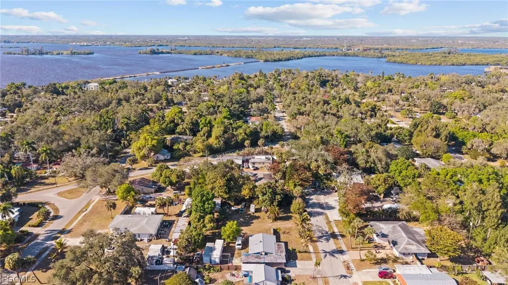 260 Delray Avenue Fort Myers FL 33905
