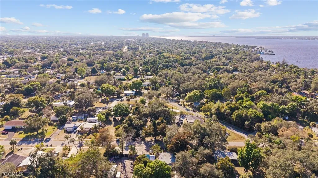 260 Delray Avenue Fort Myers FL 33905
