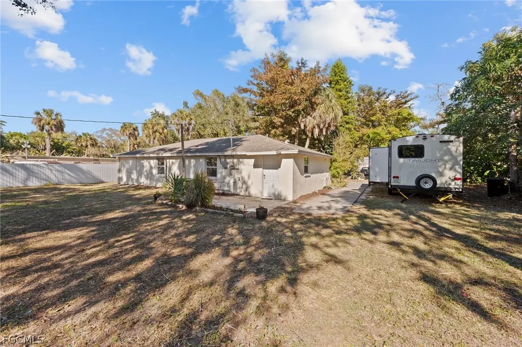 260 Delray Avenue Fort Myers FL 33905