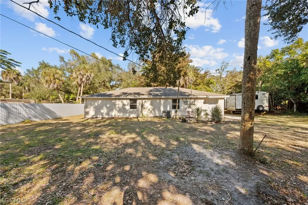 260 Delray Avenue Fort Myers FL 33905