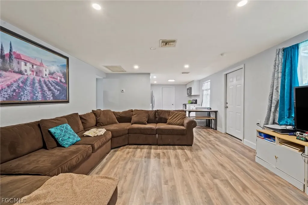260 Delray Avenue Fort Myers FL 33905