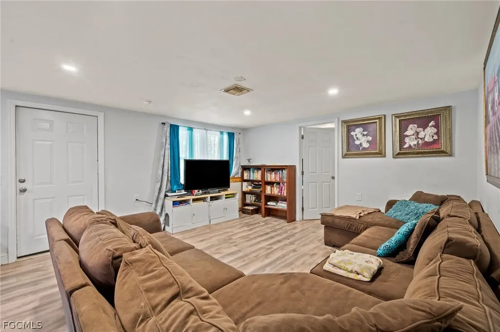 260 Delray Avenue Fort Myers FL 33905