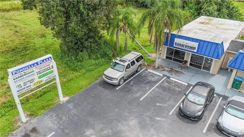 583 Pondella Road North Fort Myers FL 33903