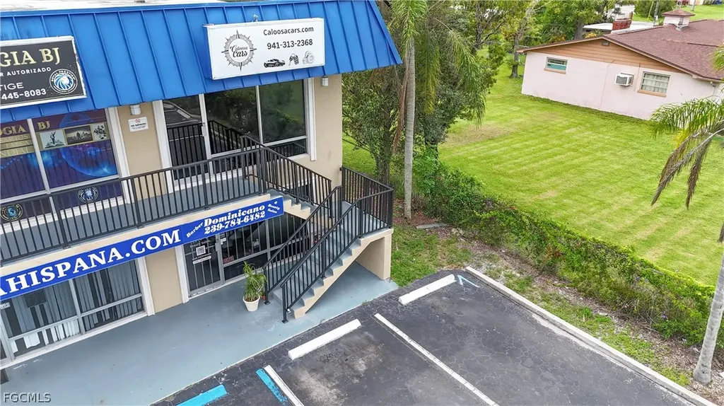 583 Pondella Road North Fort Myers FL 33903