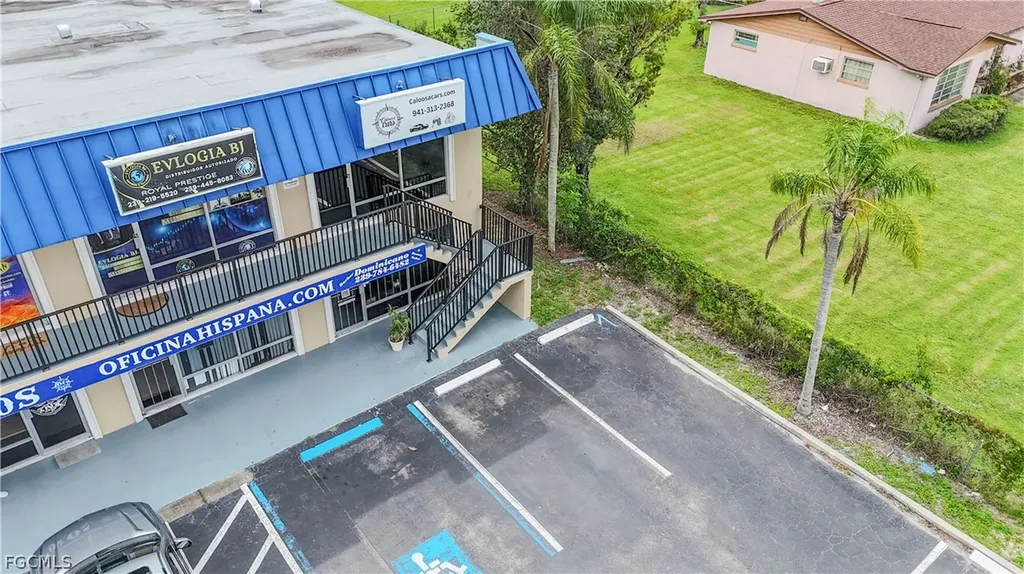 583 Pondella Road North Fort Myers FL 33903