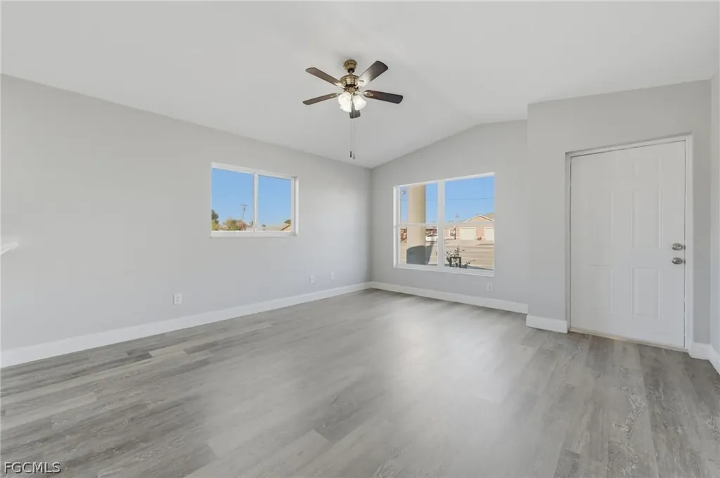 2912/2914 Santa Barbara Boulevard Cape Coral FL 33914