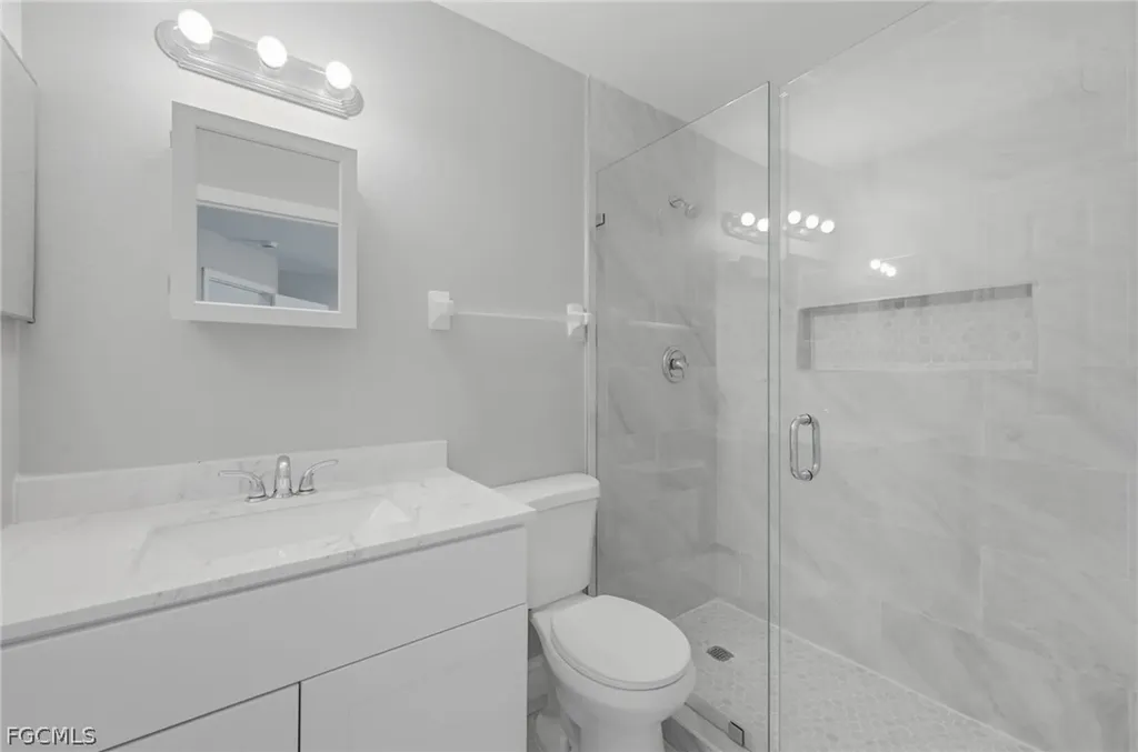 2912/2914 Santa Barbara Boulevard Cape Coral FL 33914