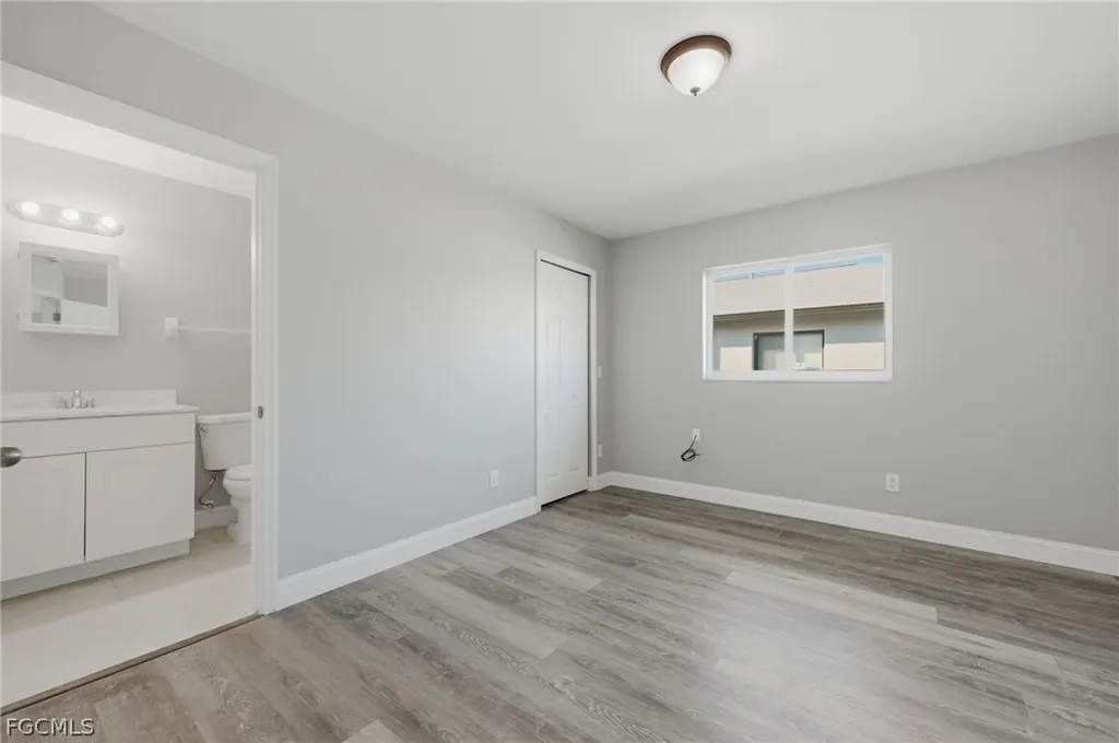2912/2914 Santa Barbara Boulevard Cape Coral FL 33914