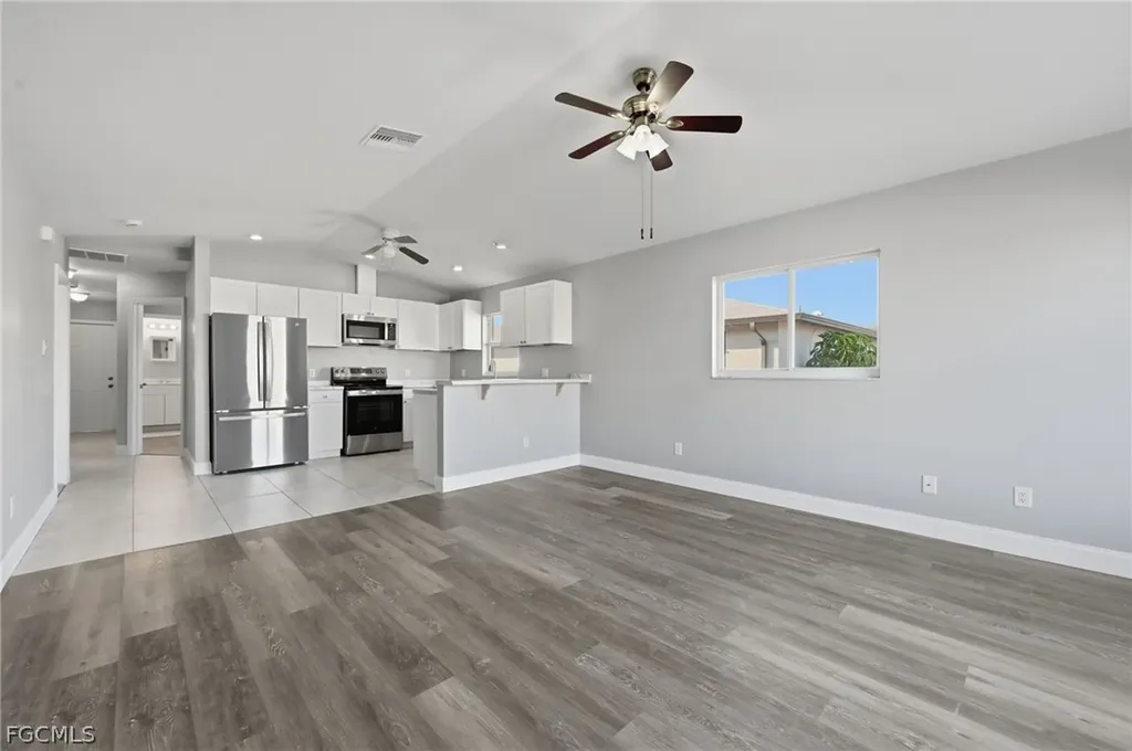 2912/2914 Santa Barbara Boulevard Cape Coral FL 33914