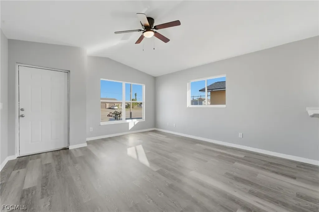 2912/2914 Santa Barbara Boulevard Cape Coral FL 33914