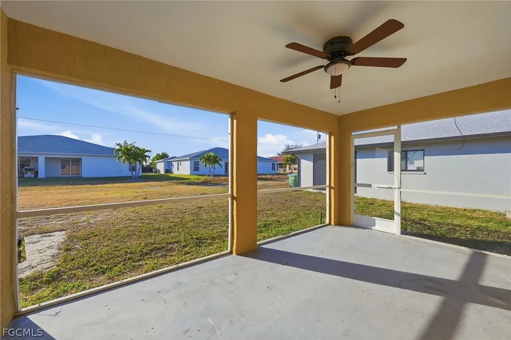 2912/2914 Santa Barbara Boulevard Cape Coral FL 33914