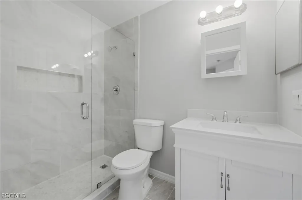 2912/2914 Santa Barbara Boulevard Cape Coral FL 33914