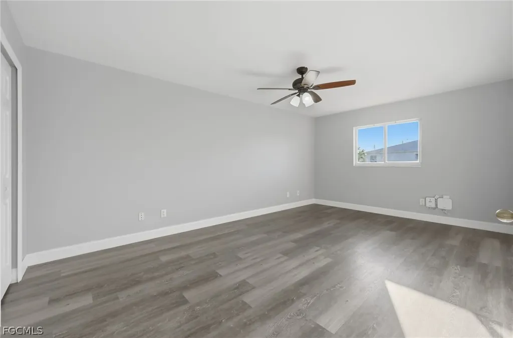 2912/2914 Santa Barbara Boulevard Cape Coral FL 33914