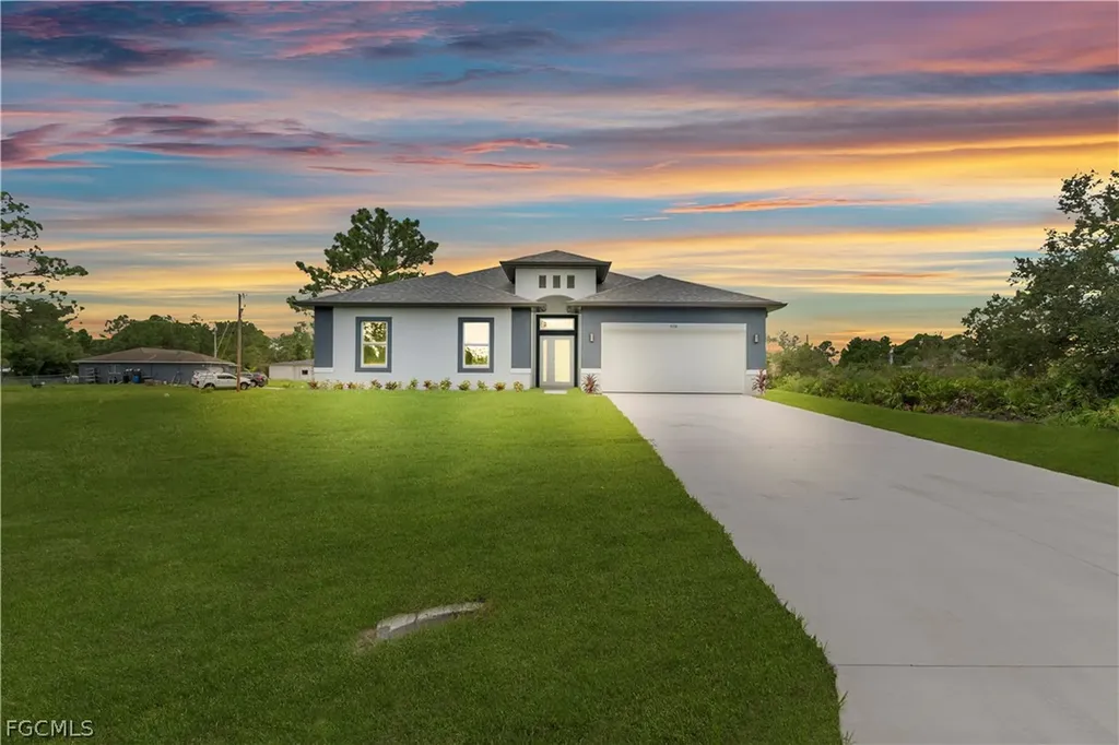 543 Mcarthur Boulevard Lehigh Acres FL 33974