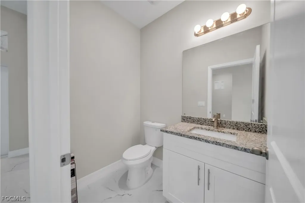 543 Mcarthur Boulevard Lehigh Acres FL 33974