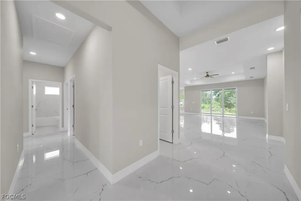543 Mcarthur Boulevard Lehigh Acres FL 33974