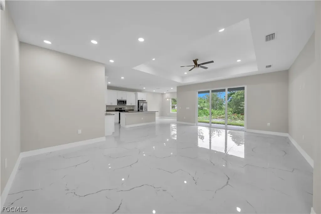543 Mcarthur Boulevard Lehigh Acres FL 33974