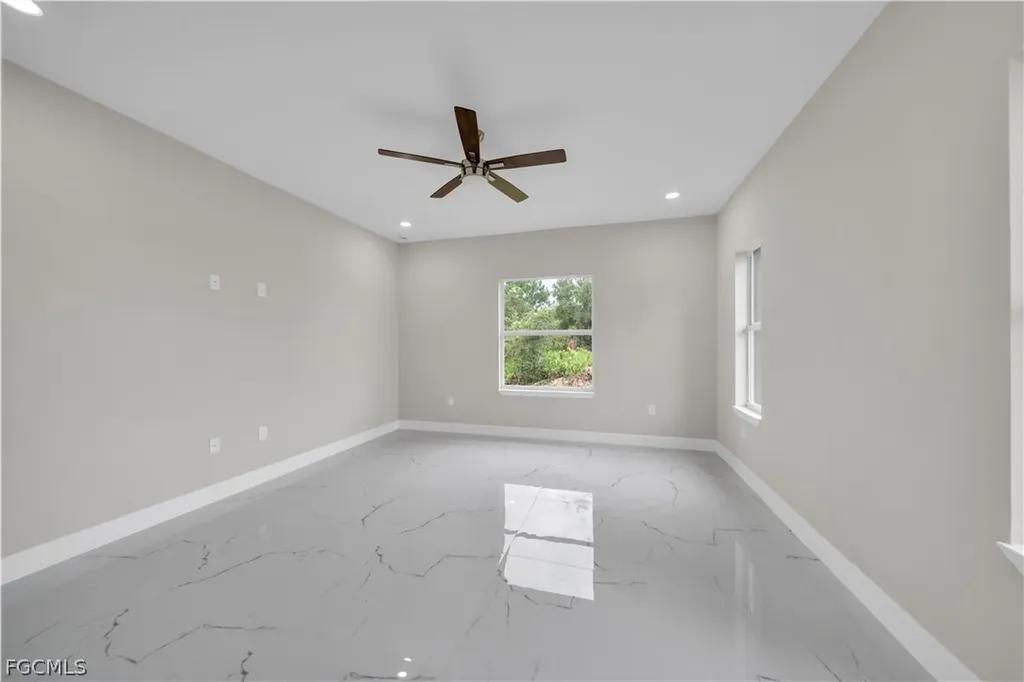 543 Mcarthur Boulevard Lehigh Acres FL 33974