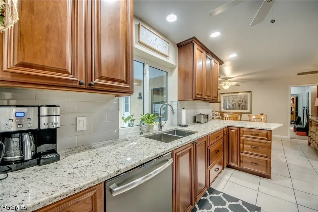 3431 SW 6th Avenue Cape Coral FL 33914