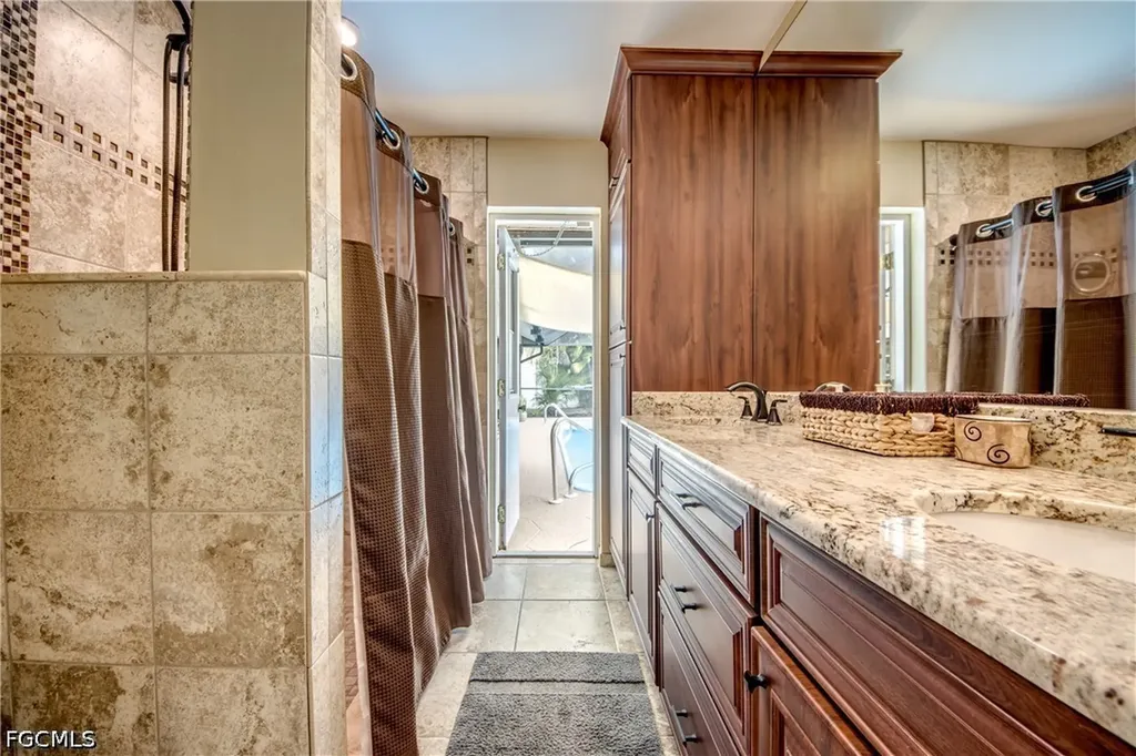 3431 SW 6th Avenue Cape Coral FL 33914
