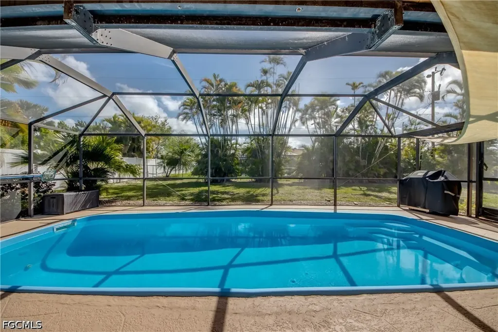 3431 SW 6th Avenue Cape Coral FL 33914