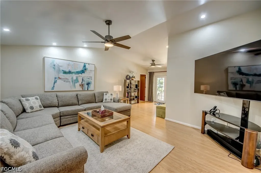 3431 SW 6th Avenue Cape Coral FL 33914
