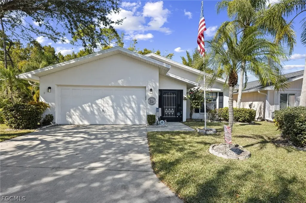 5521 Longleaf Drive North Fort Myers FL 33917