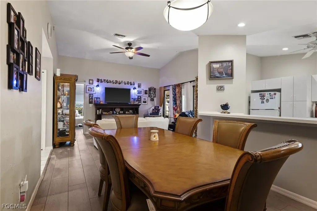 5521 Longleaf Drive North Fort Myers FL 33917