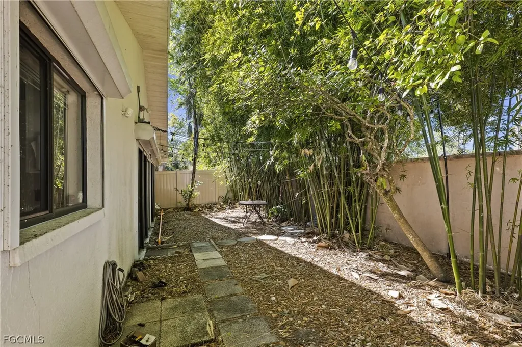 5521 Longleaf Drive North Fort Myers FL 33917