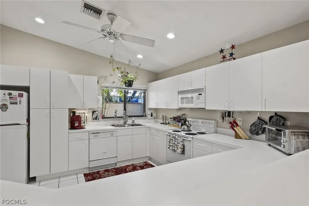 5521 Longleaf Drive North Fort Myers FL 33917