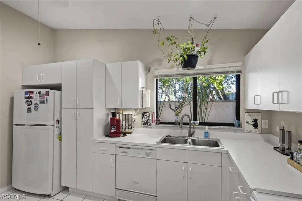 5521 Longleaf Drive North Fort Myers FL 33917