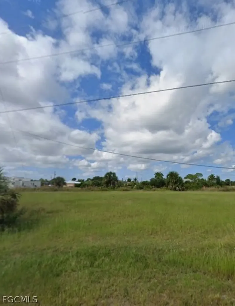 3628 NE 17th Place Cape Coral FL 33909