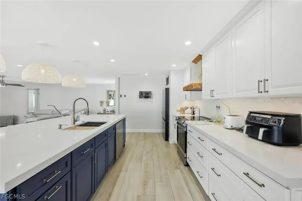 20580 Park Place Estero FL 33928