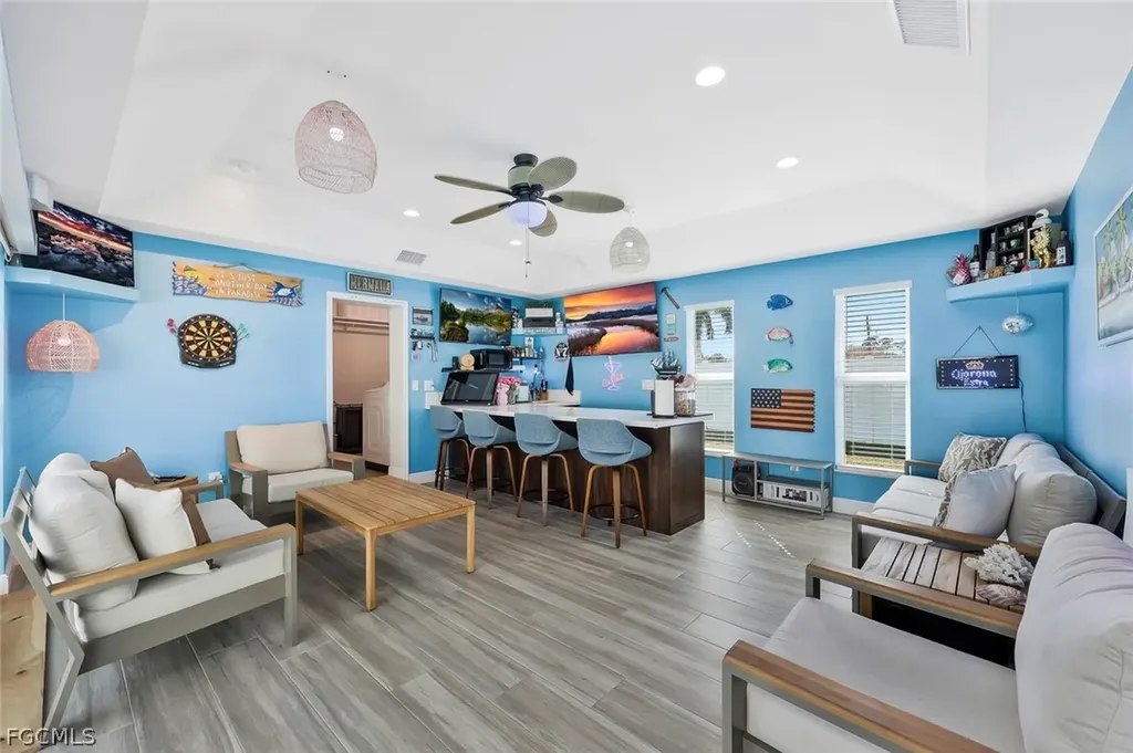 20580 Park Place Estero FL 33928