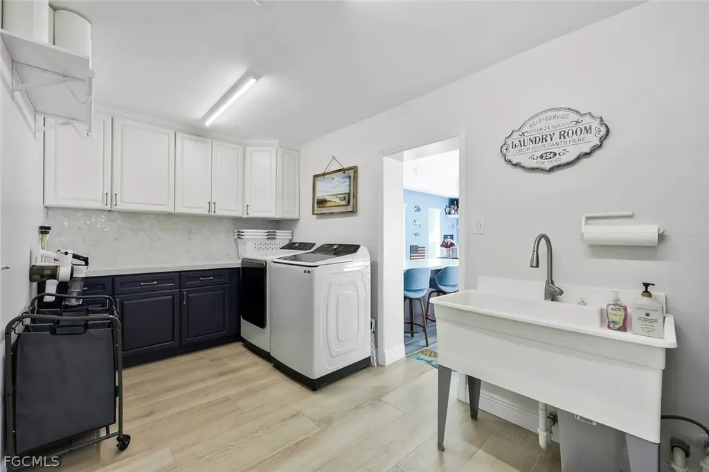 20580 Park Place Estero FL 33928