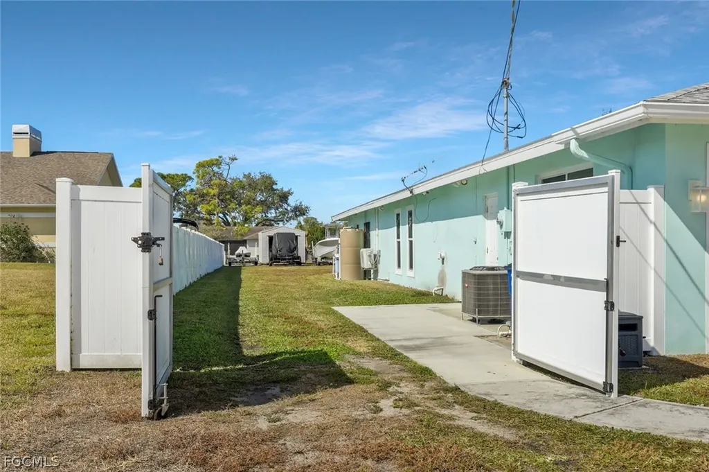 20580 Park Place Estero FL 33928