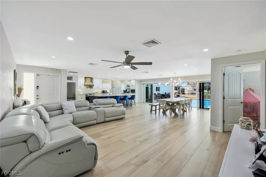 20580 Park Place Estero FL 33928