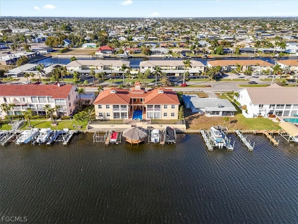 1624 Beach Parkway Cape Coral FL 33904