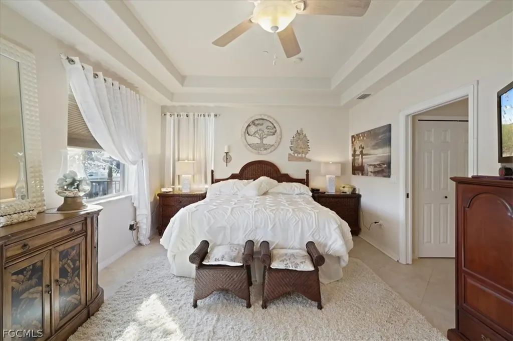 1624 Beach Parkway Cape Coral FL 33904
