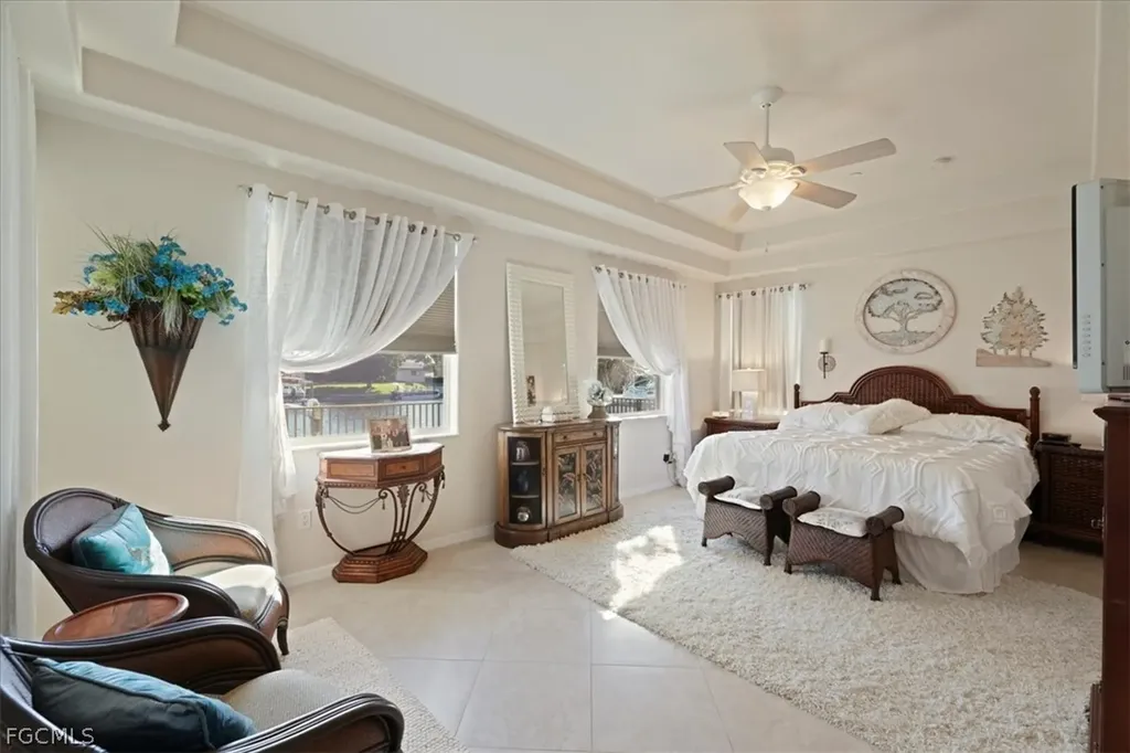 1624 Beach Parkway Cape Coral FL 33904