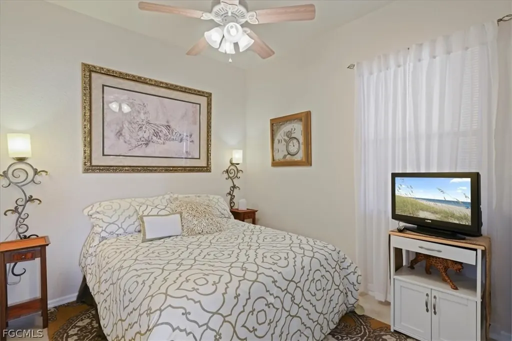 1624 Beach Parkway Cape Coral FL 33904