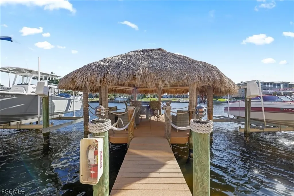 1624 Beach Parkway Cape Coral FL 33904
