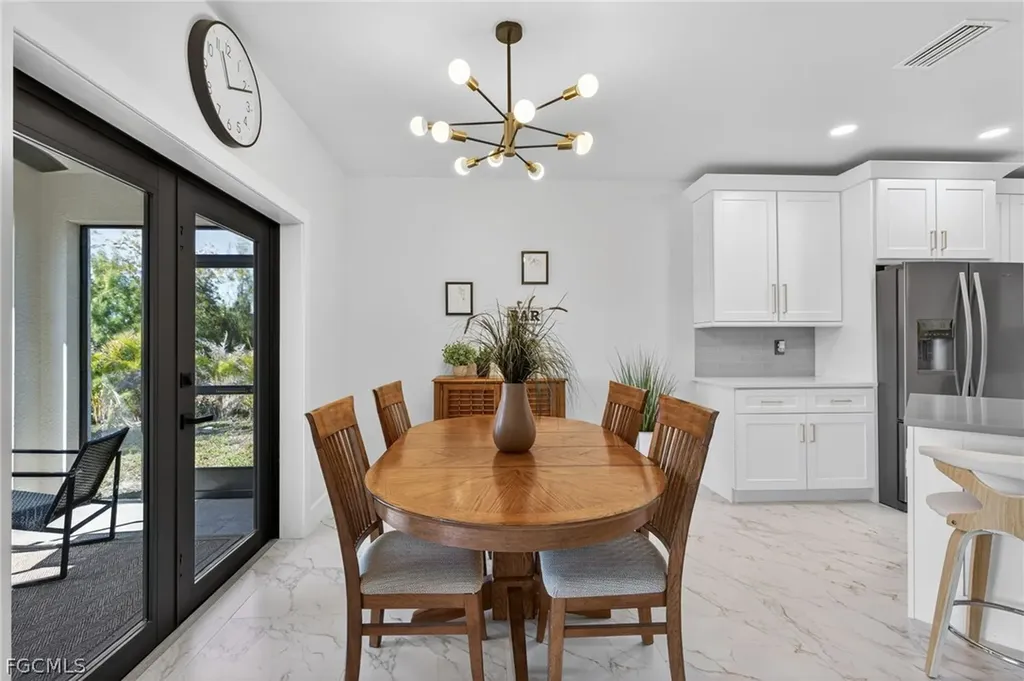 630 SW 11th Place Cape Coral FL 33991
