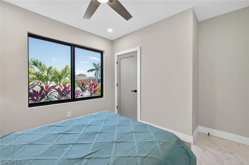630 SW 11th Place Cape Coral FL 33991