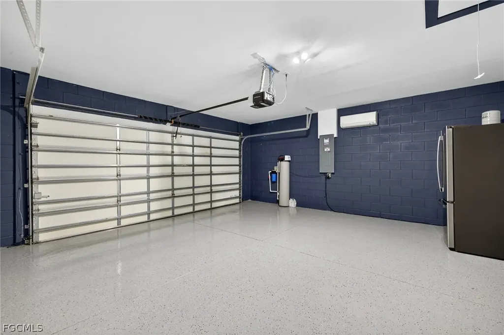 630 SW 11th Place Cape Coral FL 33991