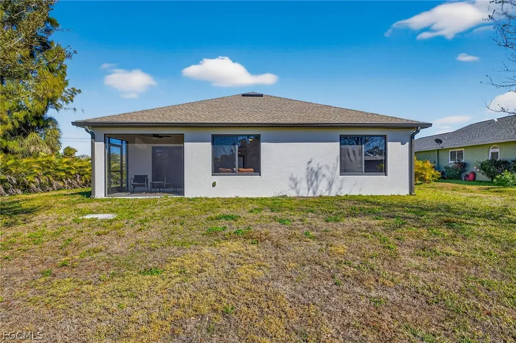 630 SW 11th Place Cape Coral FL 33991